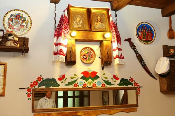 Garden Cottage Triple